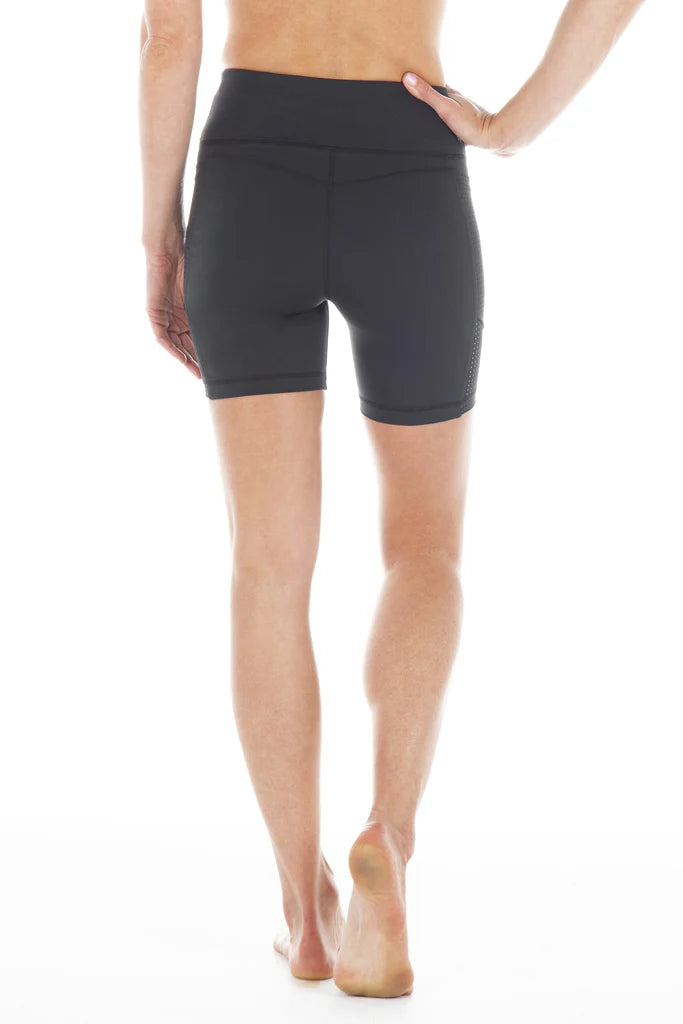 BLACK | IOLANI BIKER SHORT ハイウエスト ショートレギンス